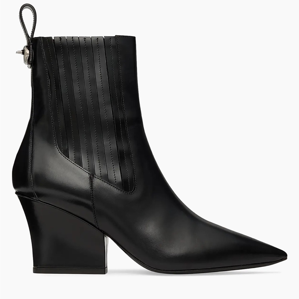Valentino Garavani Black Leather Ankle Booties size 39